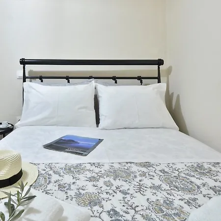 Katehi Appartement *