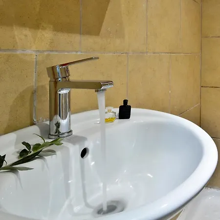 Katehi Appartement *